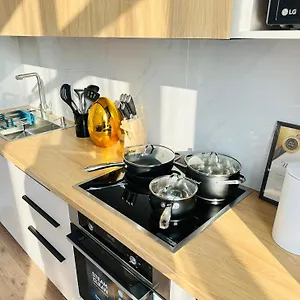 https://almatym-1.hotels-of-almaty.com